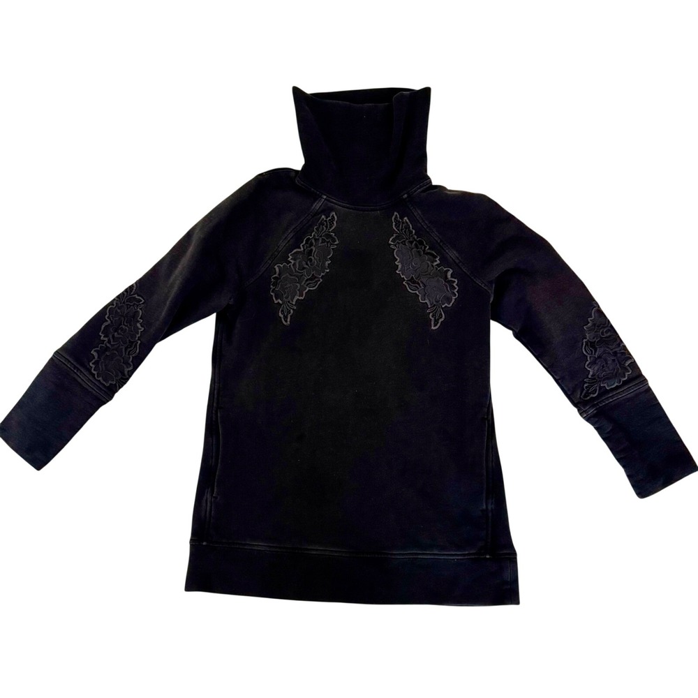 Lululemon Black Floral 'Embroidered to You' Tunic Sweatshirt size 6, W3AVFS